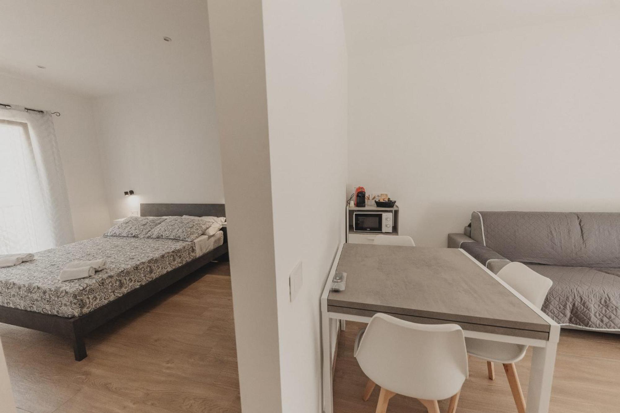 Bedda Apartment เชฟาลู ภายนอก รูปภาพ