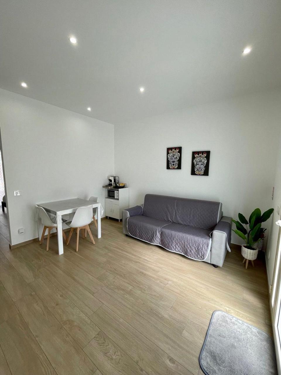 Bedda Apartment เชฟาลู ภายนอก รูปภาพ